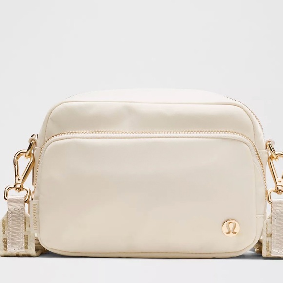Lululemon Everywhere Crossbody Bag 2L & Dual Pouch Wristlet Bundle - Picture 1 of 14